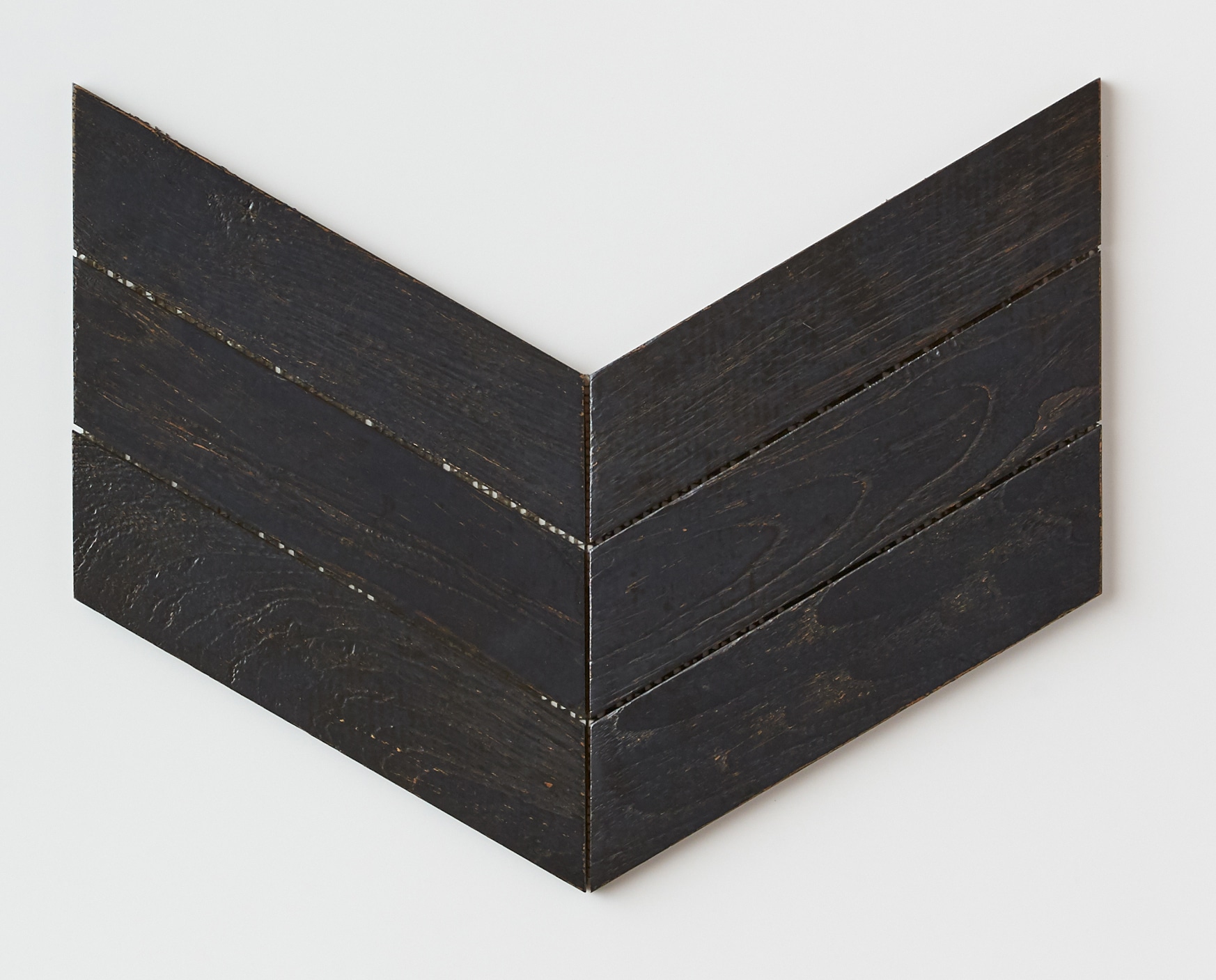 Chevron_Black_single